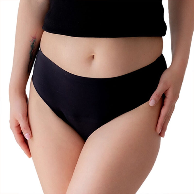 SEAMLESS black